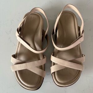 New ABEO Kai Sandals in Nude Size:9